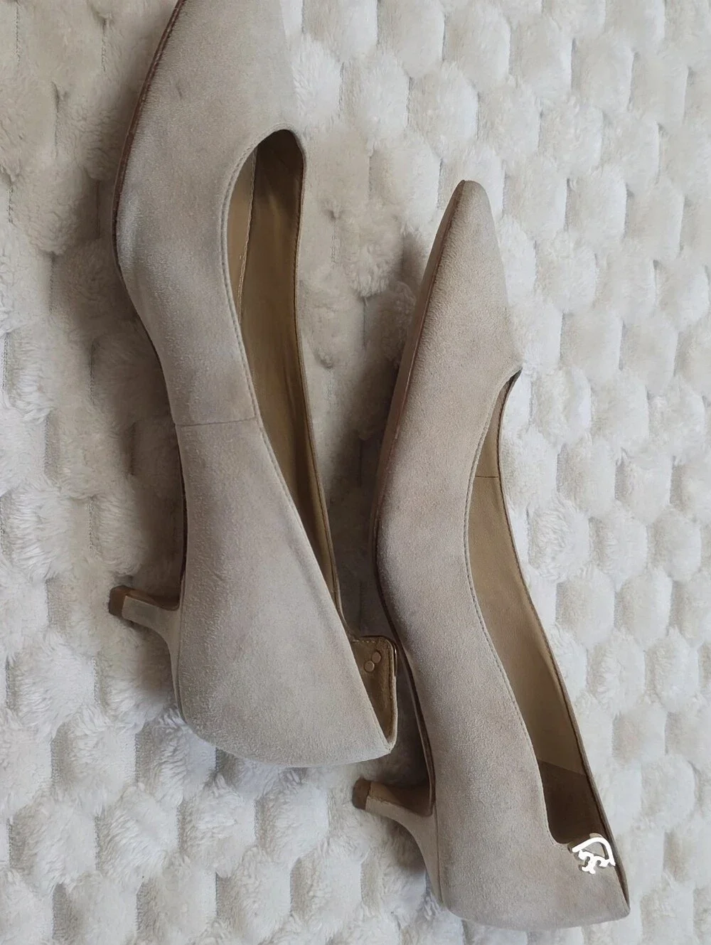 TORY BURCH Nude Elizabeth Suede Leather Pointed Toe Kitten Heel Pumps